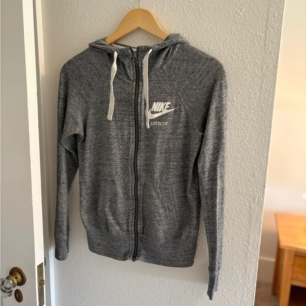 Nike Women's Heathered Gray Hoodie